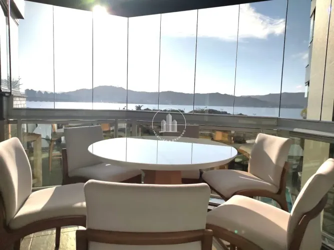 Apartamento 3 Quartos com 1 Suíte - Coqueiros - BRN