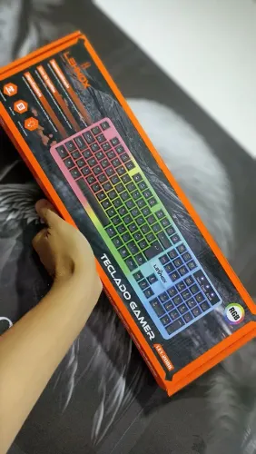 Teclado Gamer com fio