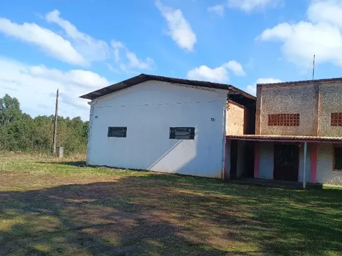 Barracão / Galpão