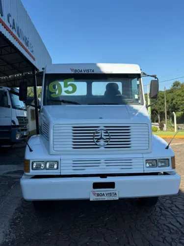 Mercedes Benz 1618 1995/1995 - No Chassi