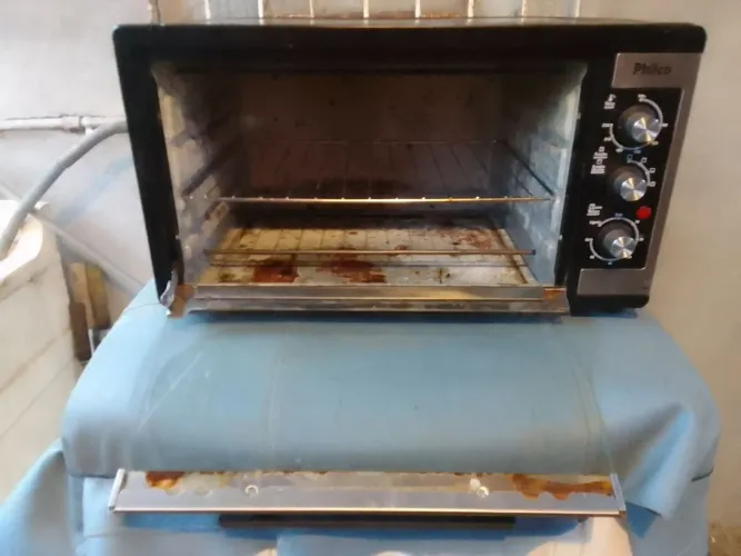 Forno elétrico Philco 46 litros 110v usado
