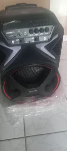 Vendo caixa d som mondial novinha