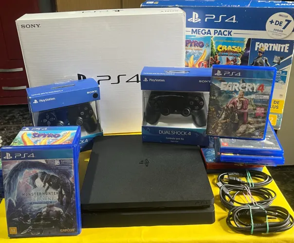 PS4 1TB SLIM ,17 Jogos,2 Controles (1 ainda Lacrado)