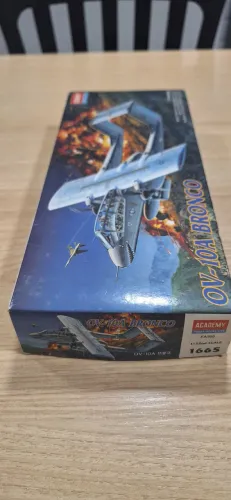 Plastimodelismo, OV-10A Bronco, Academy, escala 1:72.