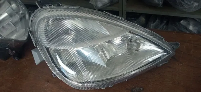 Farol Mercedes classe a 1997 1998 1999 2000