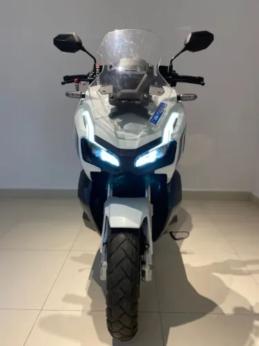 Linda Honda ADV 150, Entrada facilitada em até 21x no cartão  