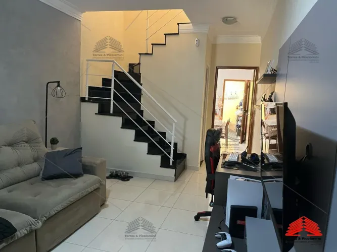 Sobrado Vila Alpina Reformado com 2 quartos, 2 suítes, Sala 2 ambientes, Lavabo, ar condic