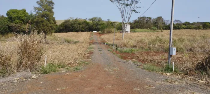 Chácara Entrada + parcelamento ,1.050 m2 próximo ao Aeroporto de Maringá, R$ 155.500,00