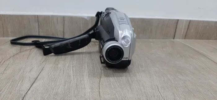 Camera  Filmadora digital eis panasonic