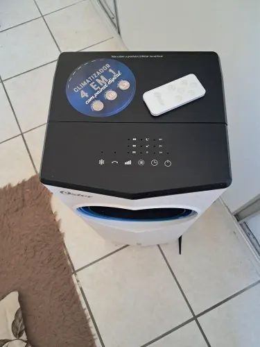 Climatizador Oster 4 em 1 com Painel Digital