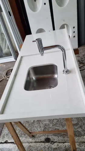 Pia Quartzo branco cozinha 1,50x60