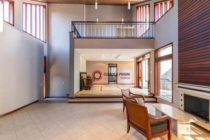 Casa com 4 quartos, 663 m² - venda por R$ 3.500.000 ou aluguel por R$ 19.925/mês - Condomí