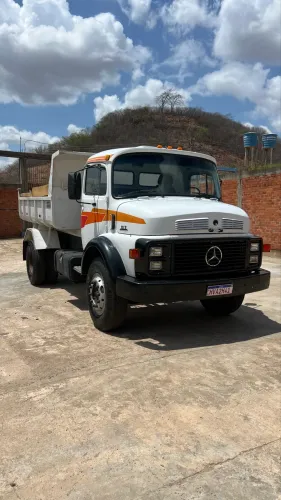 Mercedes-Benz 1113 Basculante 1987 