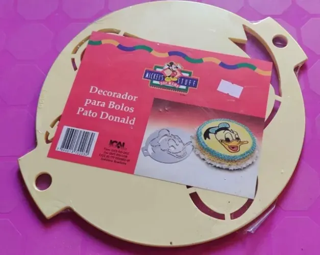 Decorador de Bolo Com o Tema Pato Donald Lacrado