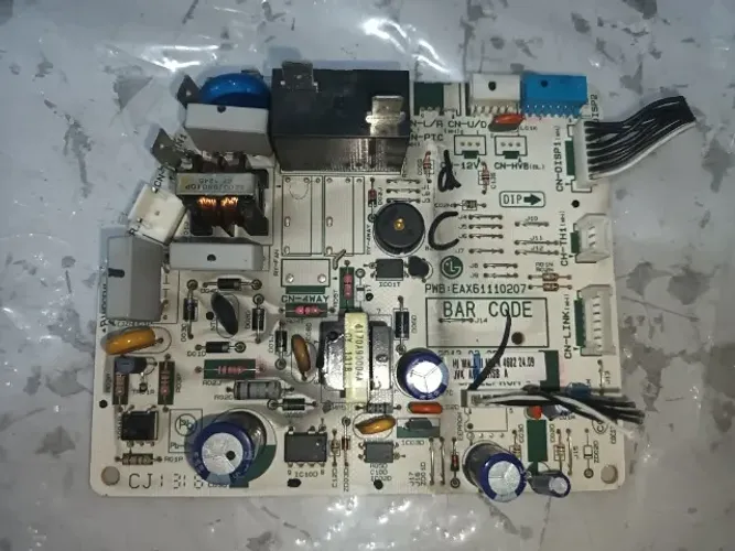 Placa de Ar-condicionado - LG (EAX61110207)