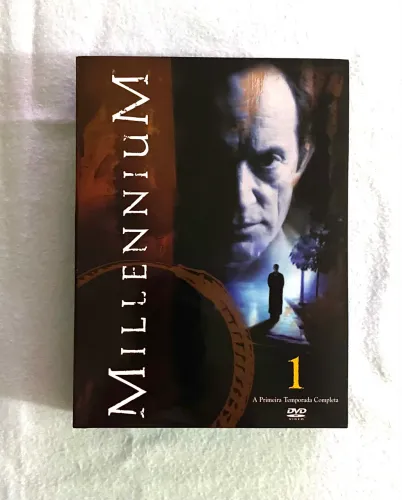 Box 6 DVDs: Millennium Vol. 1 (A Primeira Temporada Completa com Encarte e luva)