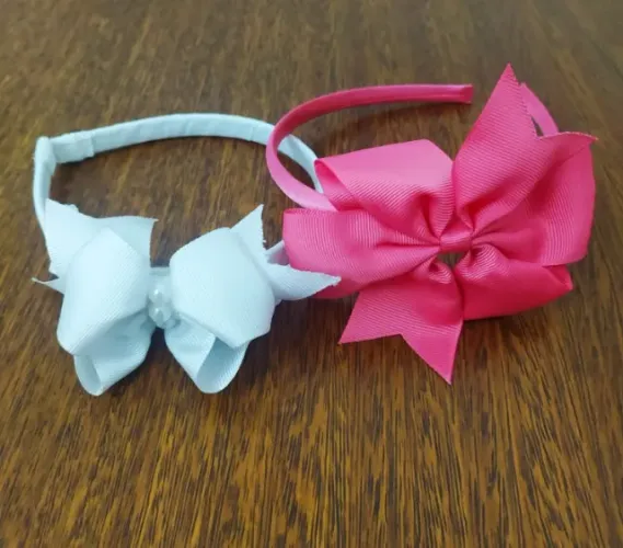 Conjunto De Tiaras Rosada E Branca