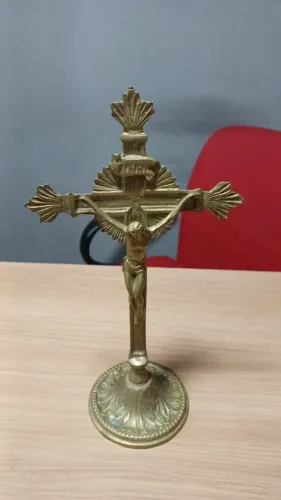 Cruz de Altar de Jesus INRI
