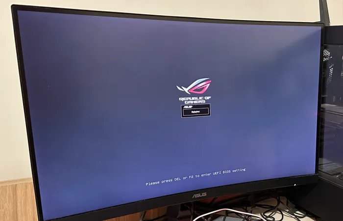 Monitor Asus Tuff 27 WQHD curvo 165HZ
