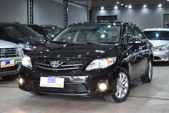 COROLLA ALTIS 2014/2014 / BAIXO KM