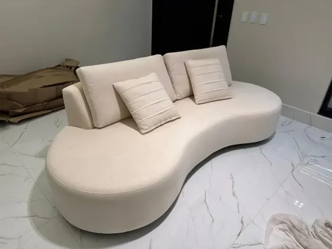 Sofá Orgânico (curvo) em tecido Boucle 2,50 metros
