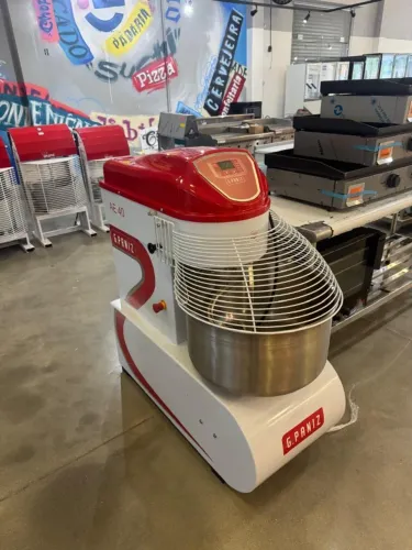 Amassadeira Espiral 40 kg de massa pronta,painel digital 2 velocidades trifásica 380w