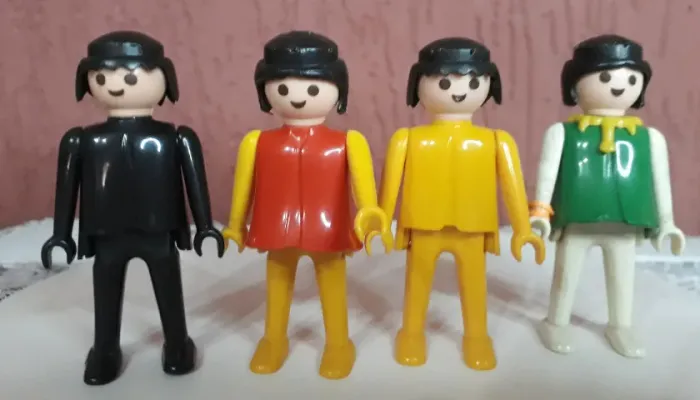   KIT 4 BONECOS  PLAYMOBIL DA TROL  ANOS 80 USADO
