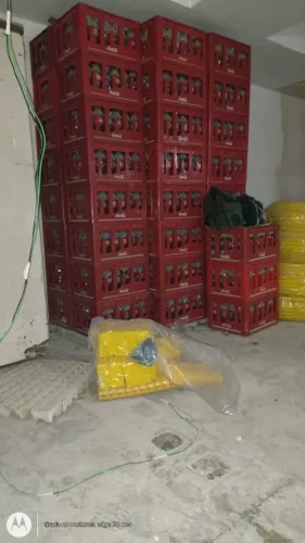 Engrado de Coca cola KS, com casco 
