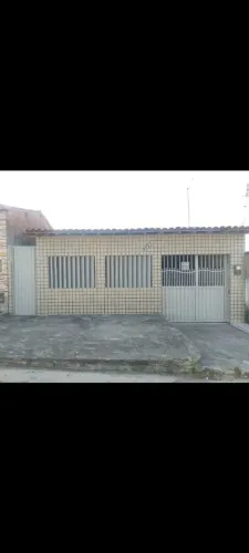 VENDO EXCELENTE CASA, PROXIMO AO CJ.SANTARÉM. VALOR: 145.000,00