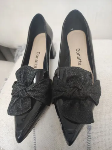 Sapatos Femininos Donatta Preto com Laço