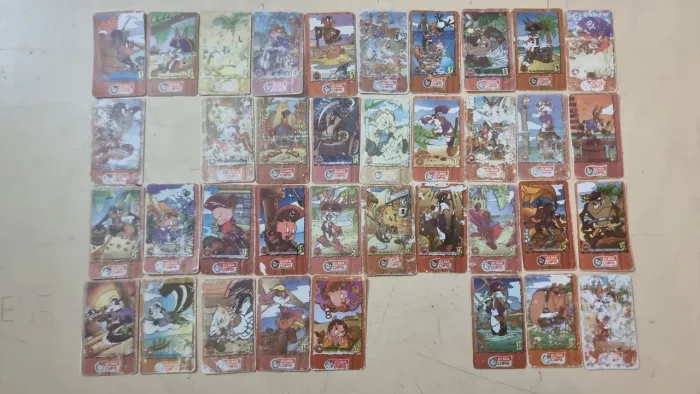 Coleçao Incompleta Cards Mapa do Tesouro Elma Chips