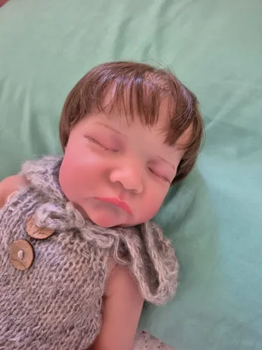 Bebê Reborn Menino Com Pipiuzinho, Marquinha De Vacina e  Teste Do Pezinho 