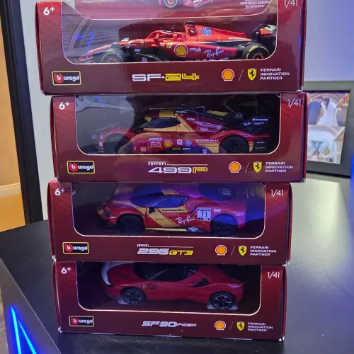 Miniatura Ferrari Shell 1:41 controle remoto