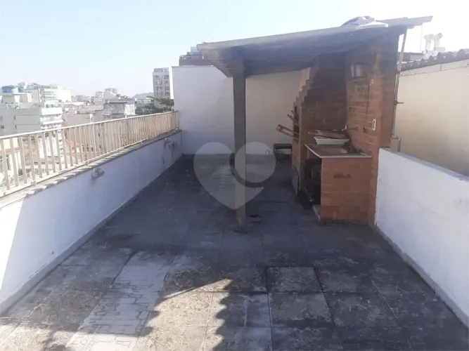 Apartamento à venda com 3 quartos, sendo 1 suíte, no condomínio Barao, Rio de Janeiro - RJ