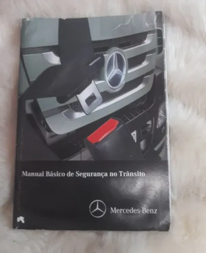 Manual Básico de Segurança no Trânsito Mercedes-Benz