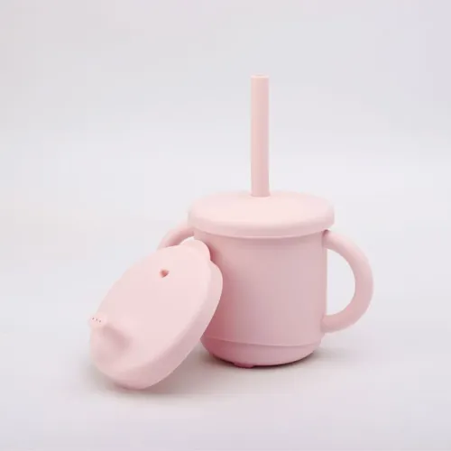 Copo infantil de silicone com 2 tampas (canudo e bico) - Petit Piá (NOVO)