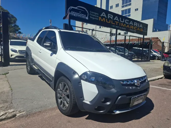 Fiat strada adventure locker 1.8 2020 3 portas