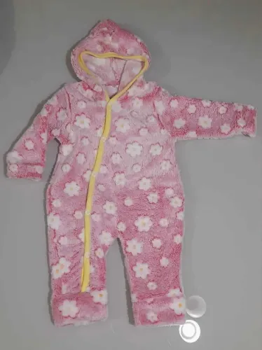 Macacão Soft com Capuz Tam. P