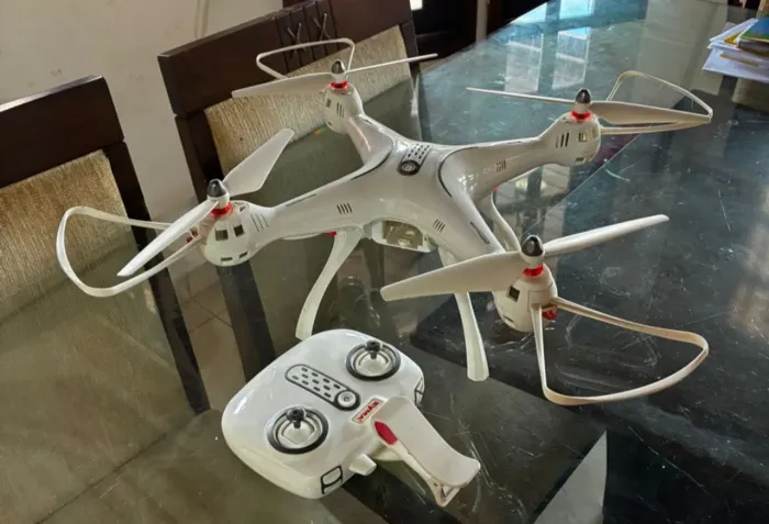 Drone symax5 apenas testado 