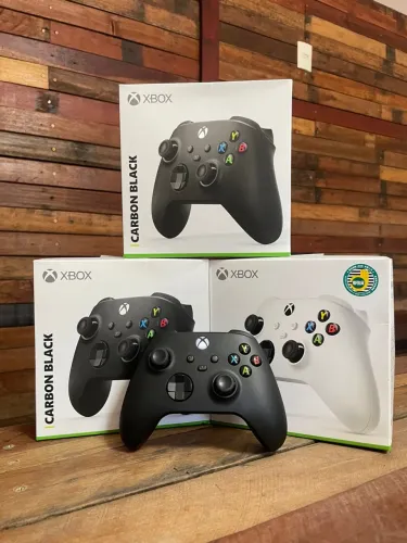 Controles Xbox Series TV PC Carbon Black e Branco ENTREGAMOS COM GARANTIA