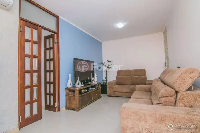 3 quartos e 4 vagas em Passo da Areia - Porto Alegre - RS