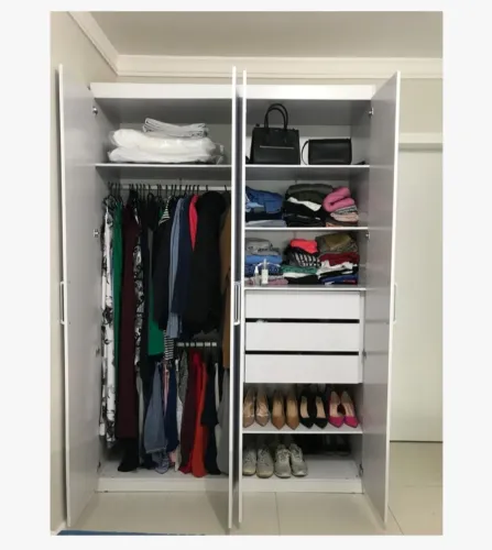 Guarda roupa novo, na caixa