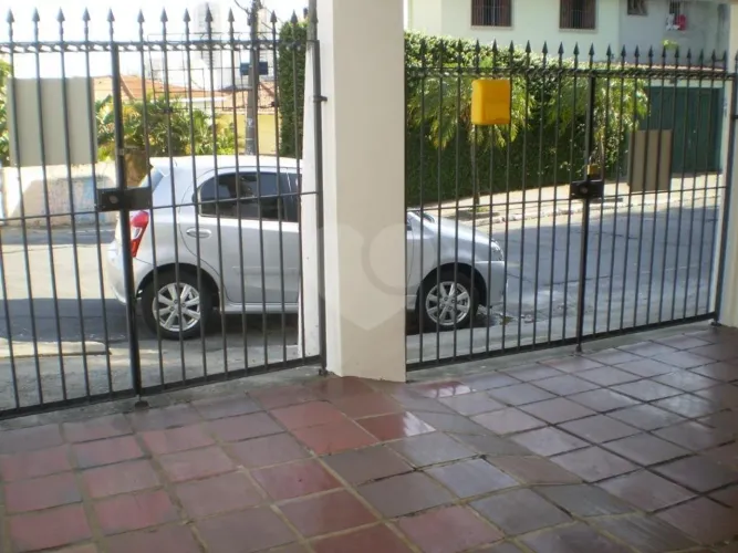 Sobrado com 2 quartos para locação em Vila inglesa - SP