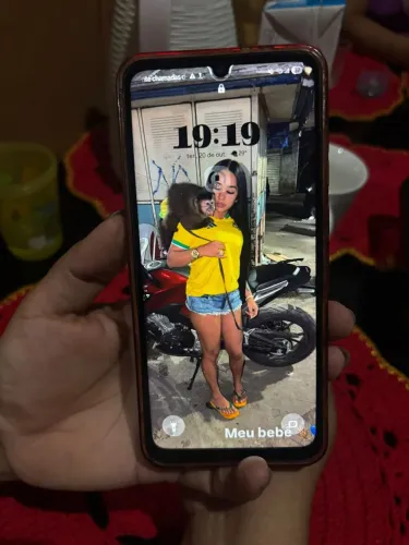 Vendo celular a05 pegado tudo perfeito menor valor$220