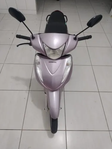 Biz 125 com partida elétrica