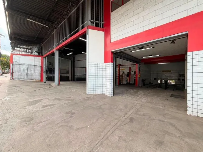Imóvel comercial para alugar Av Sebastião de Brito