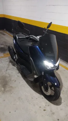 Moto scooter  nmax 160 Yamaha é de procedência 