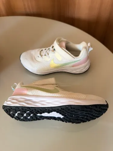 Tênis Nike infantil TAM 31 