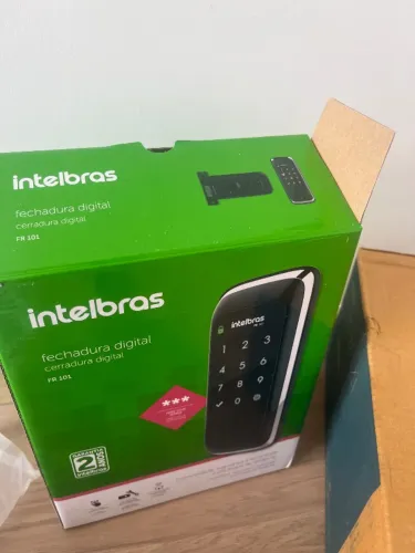 Fechadura digital intelbras sobrepor