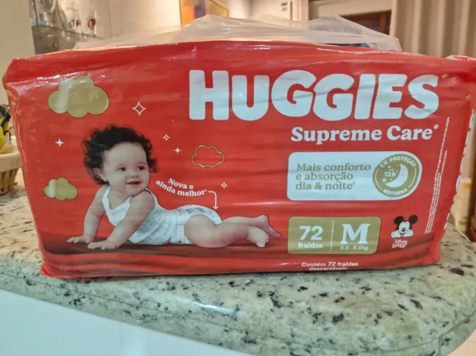 Fralda Huggies Supreme Care TAM M 